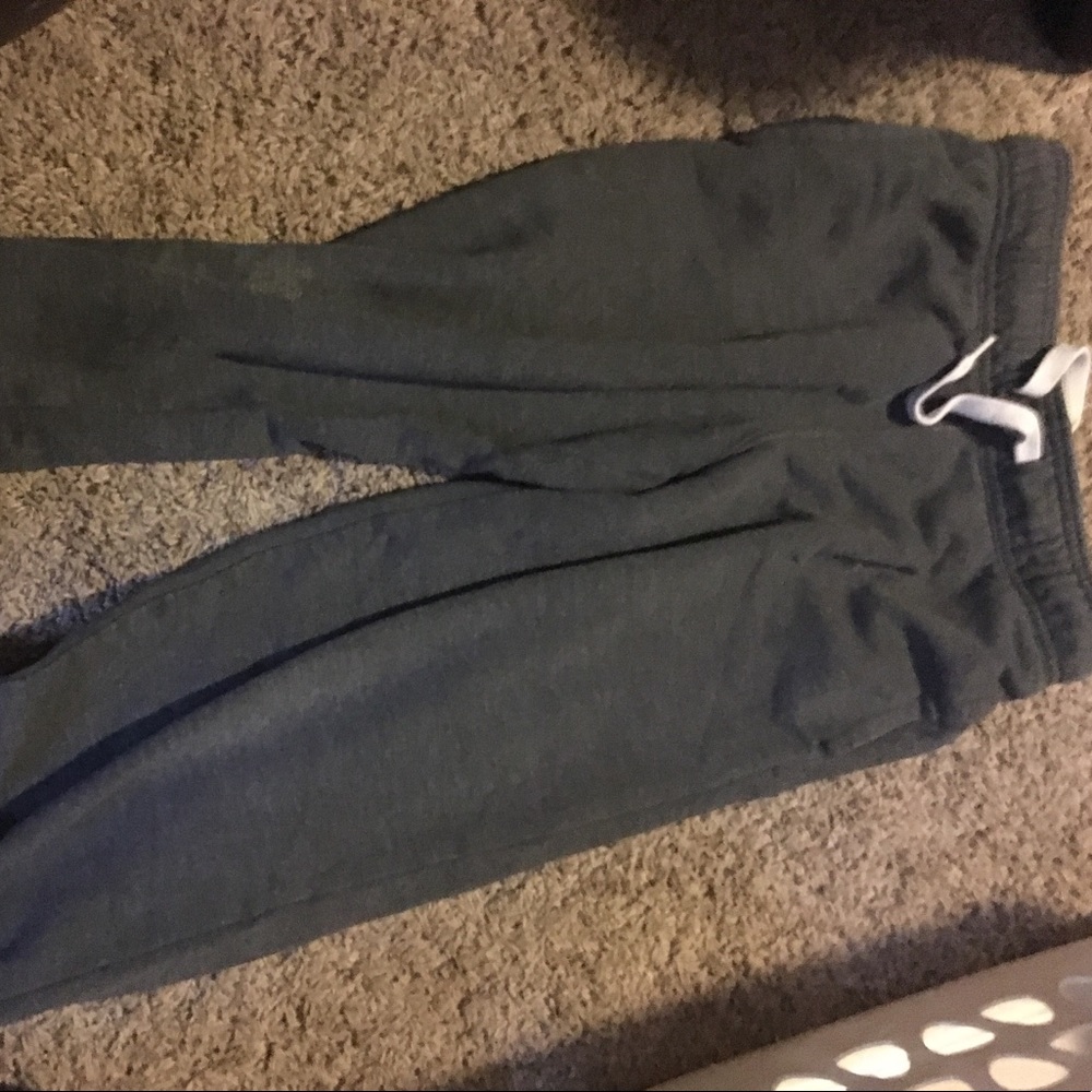 Boys sweatpants 8/10 mta sports